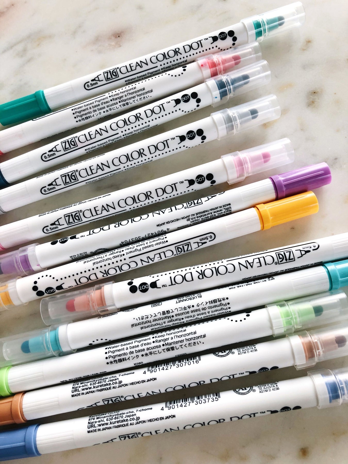 Clean Color Dot Pens - Kuretake — Kinokuniya USA