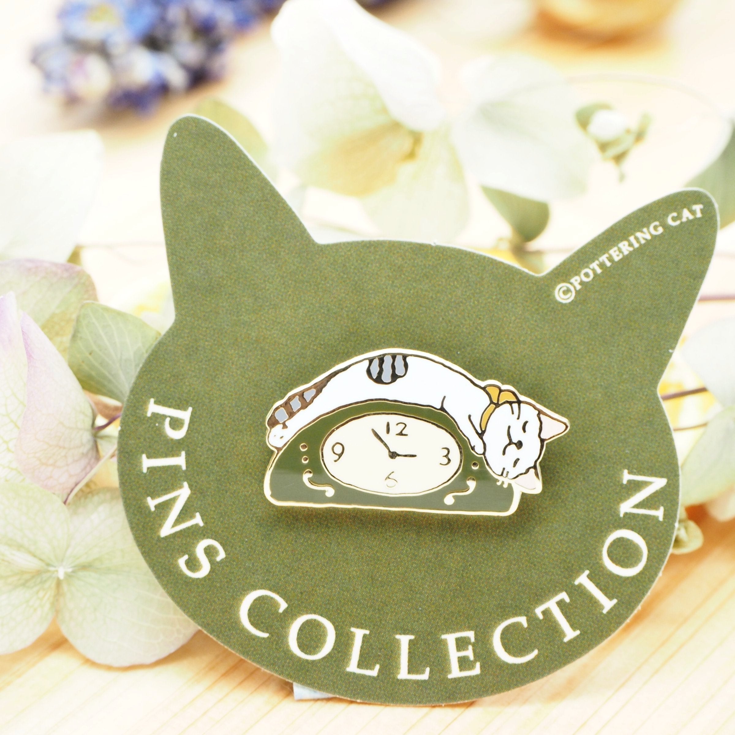 Pottering Cat / Cat Pin - Sleeping